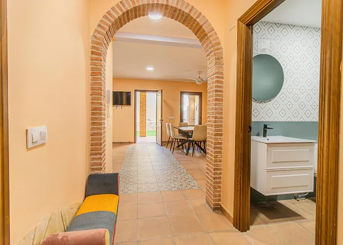 De Aranda - Elegante Casa 7 Con Jardin Privado, Ac Y Wifi