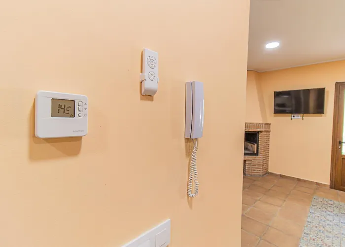 De Aranda - Elegante Casa 7 Con Jardin Privado, Ac Y Wifi Vakantiehuis Arandiga